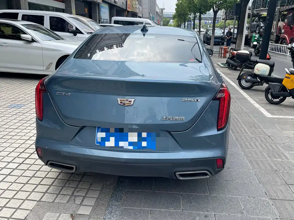 Cadillac CT4 — фото 4