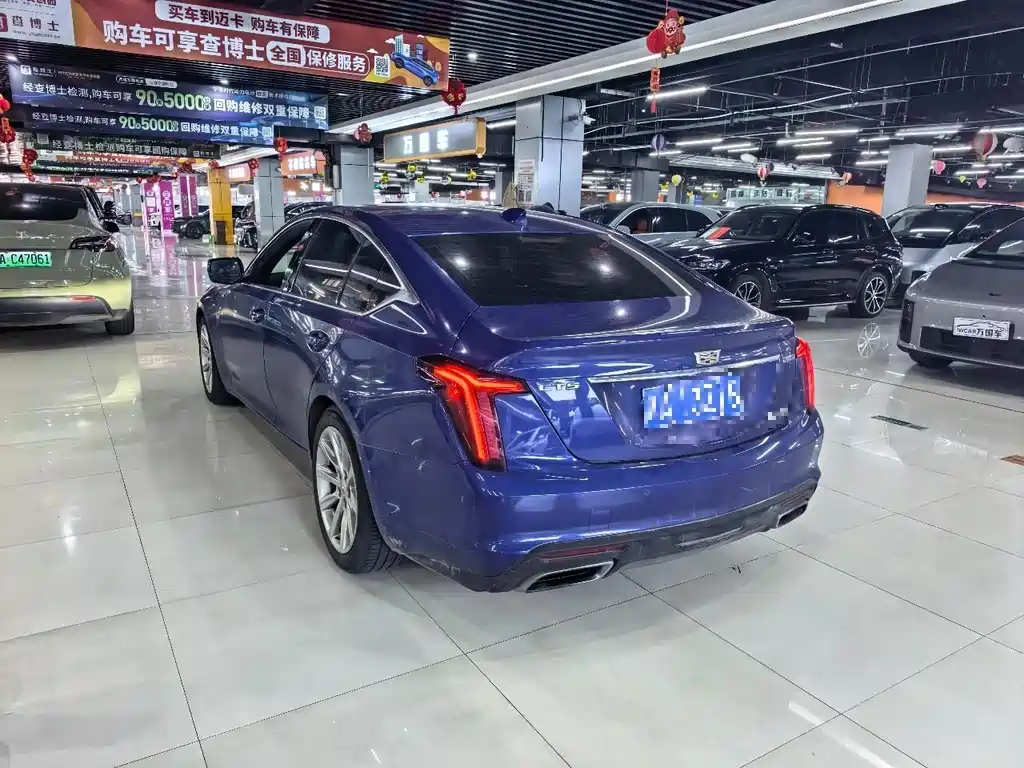 Cadillac CT5 — фото 9