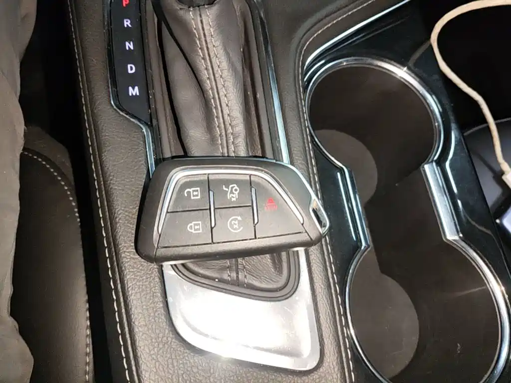 Cadillac CT4 — фото 9