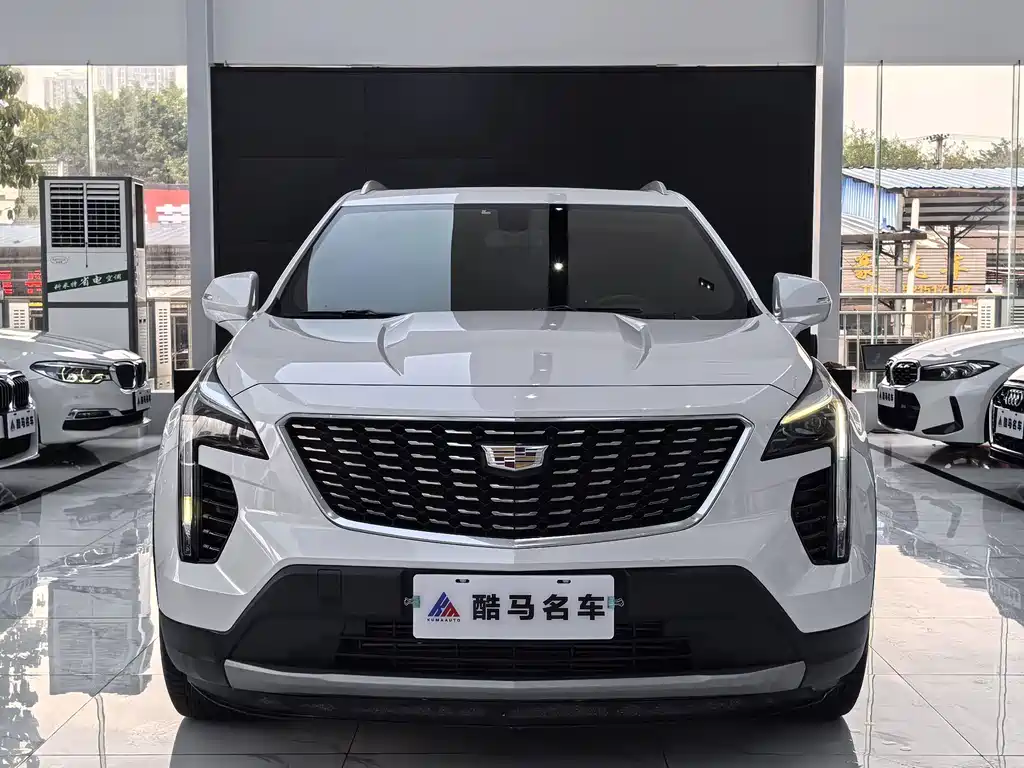 Cadillac XT4 — фото 2