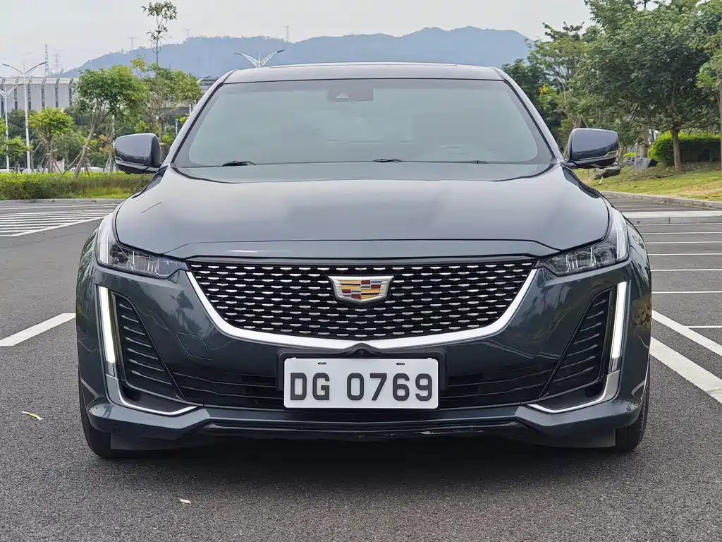 Cadillac CT5 — фото 2