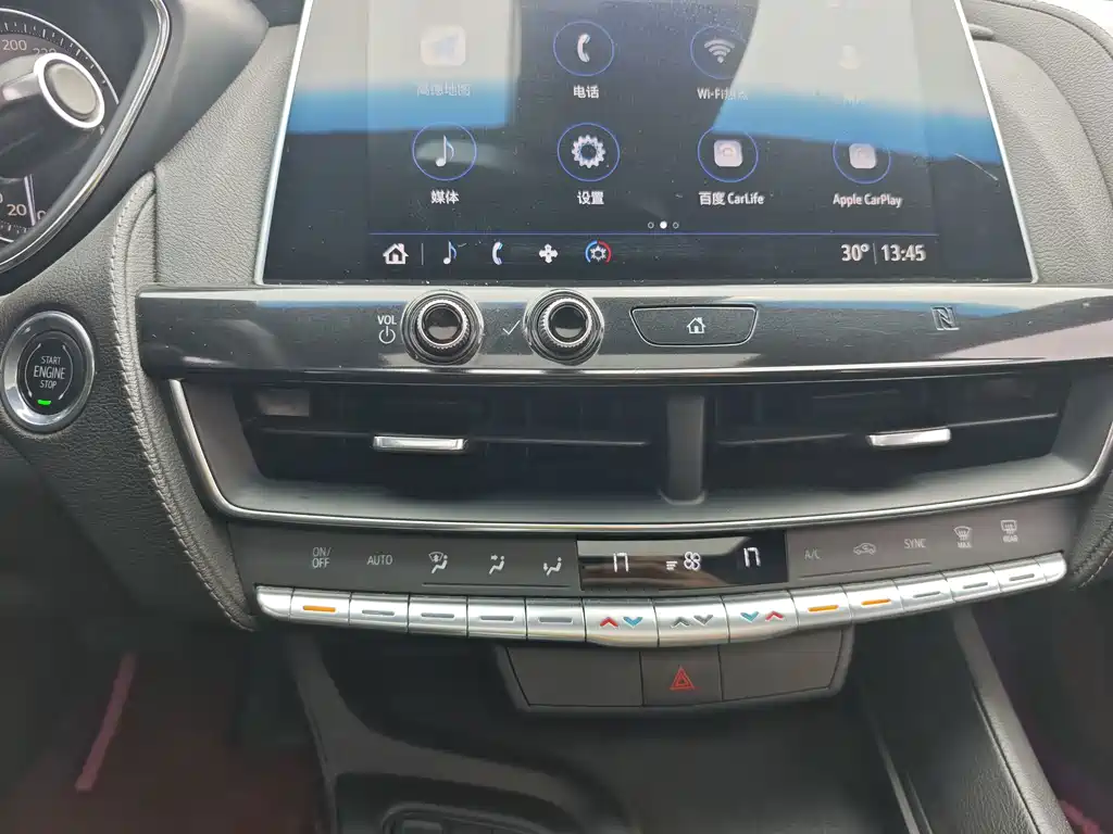 Cadillac CT5 — фото 17