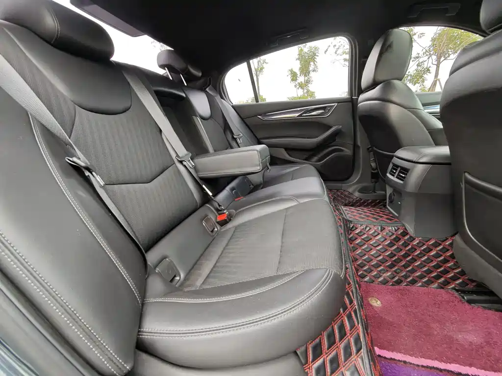 Cadillac CT5 — фото 22