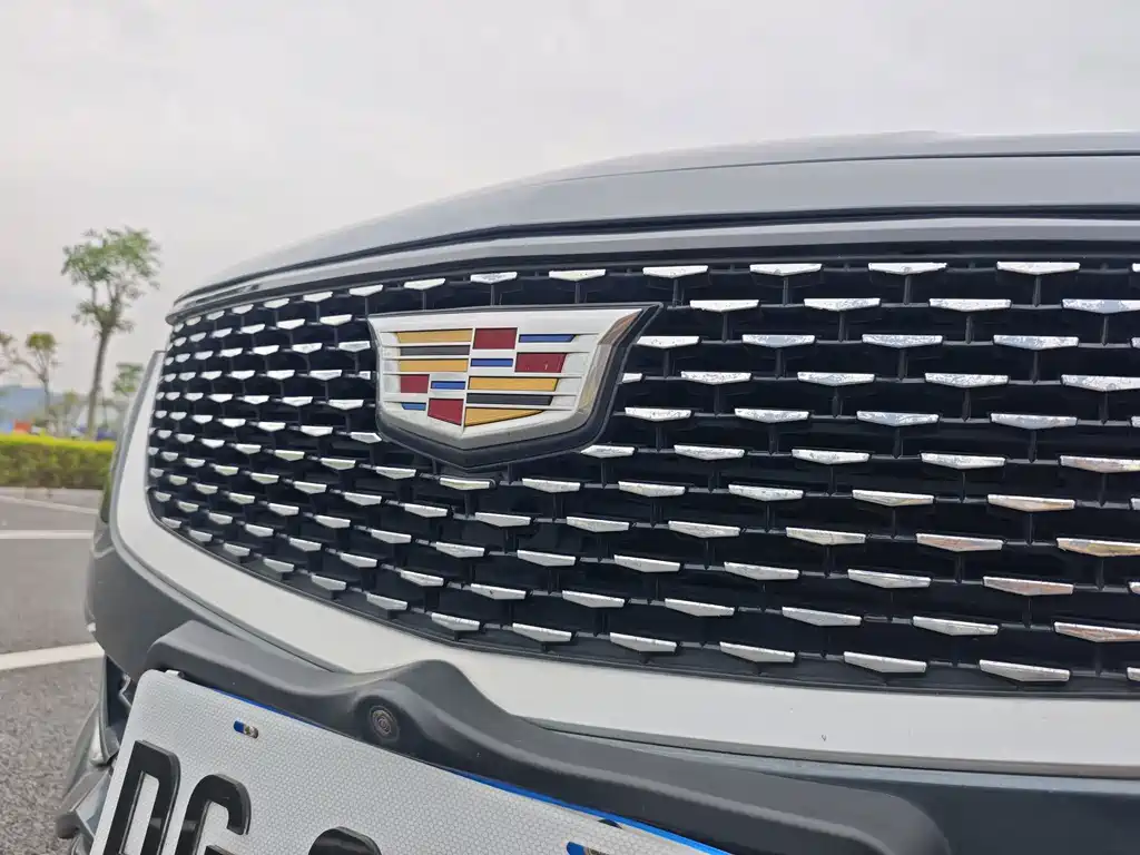 Cadillac CT5 — фото 10