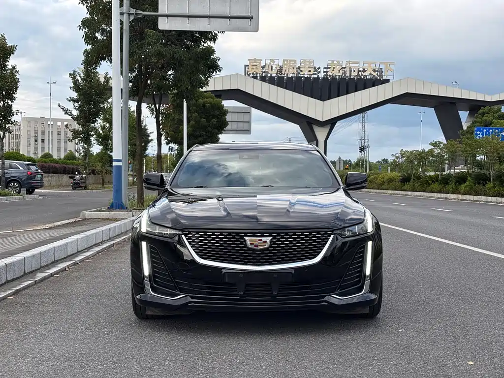 Cadillac CT5 — фото 2