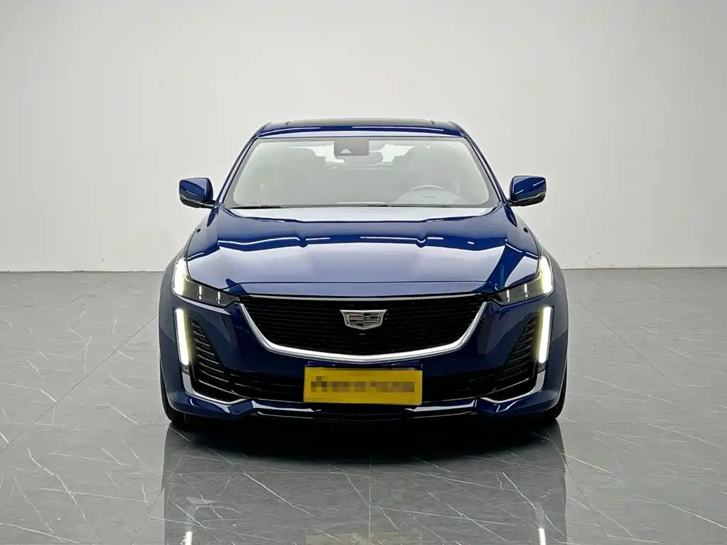 Cadillac CT5 — фото 2
