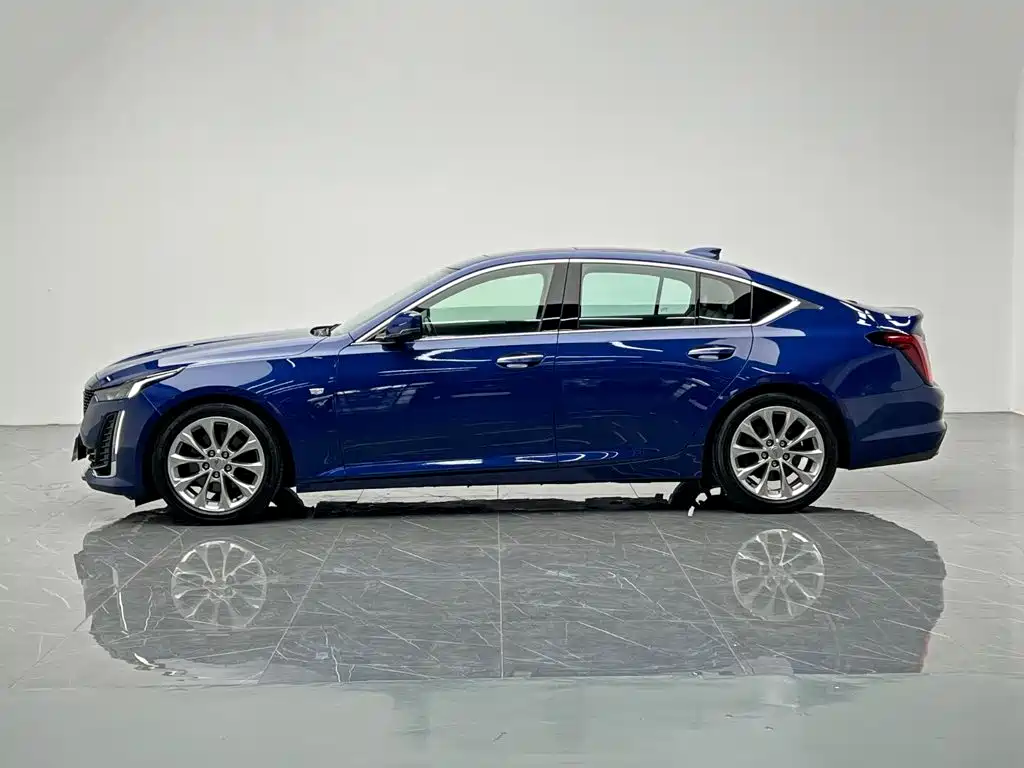Cadillac CT5 — фото 3