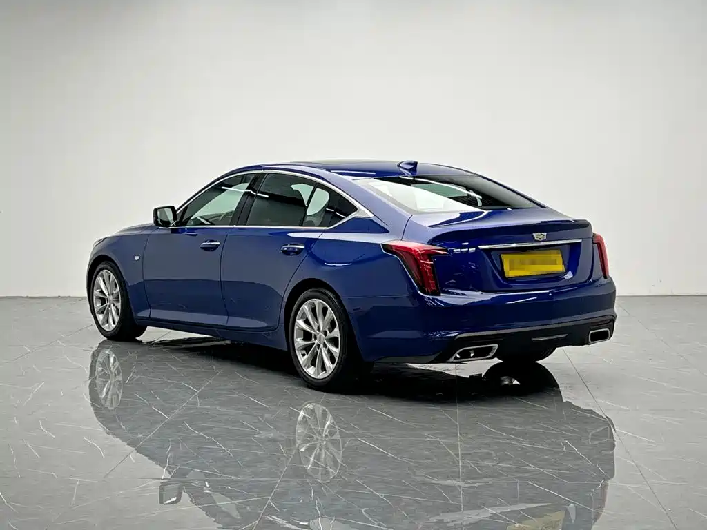 Cadillac CT5 — фото 4