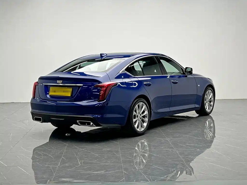 Cadillac CT5 — фото 6