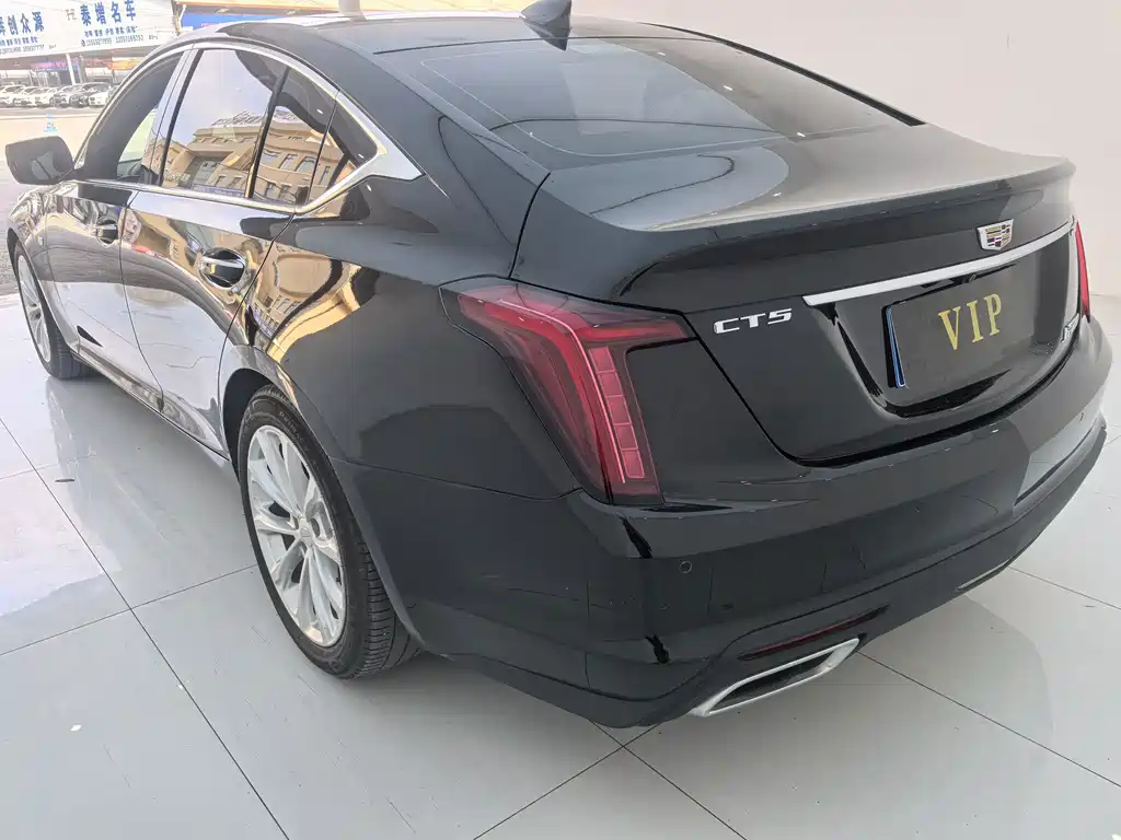 Cadillac CT5 — фото 6