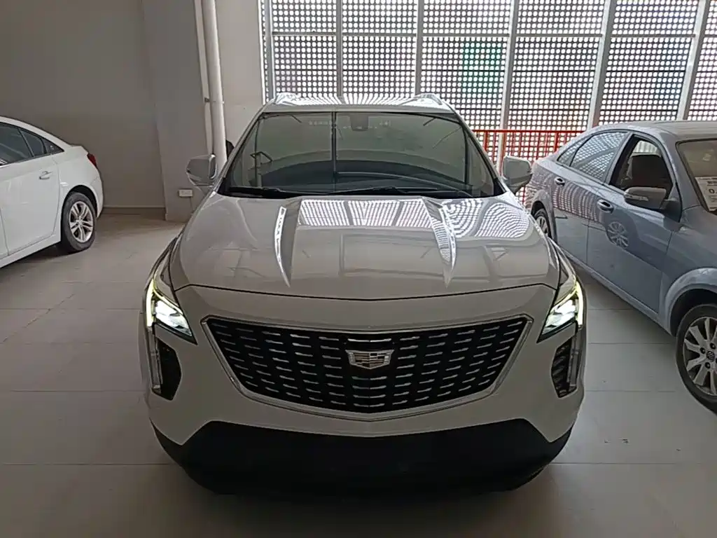 Cadillac XT4 — фото 3