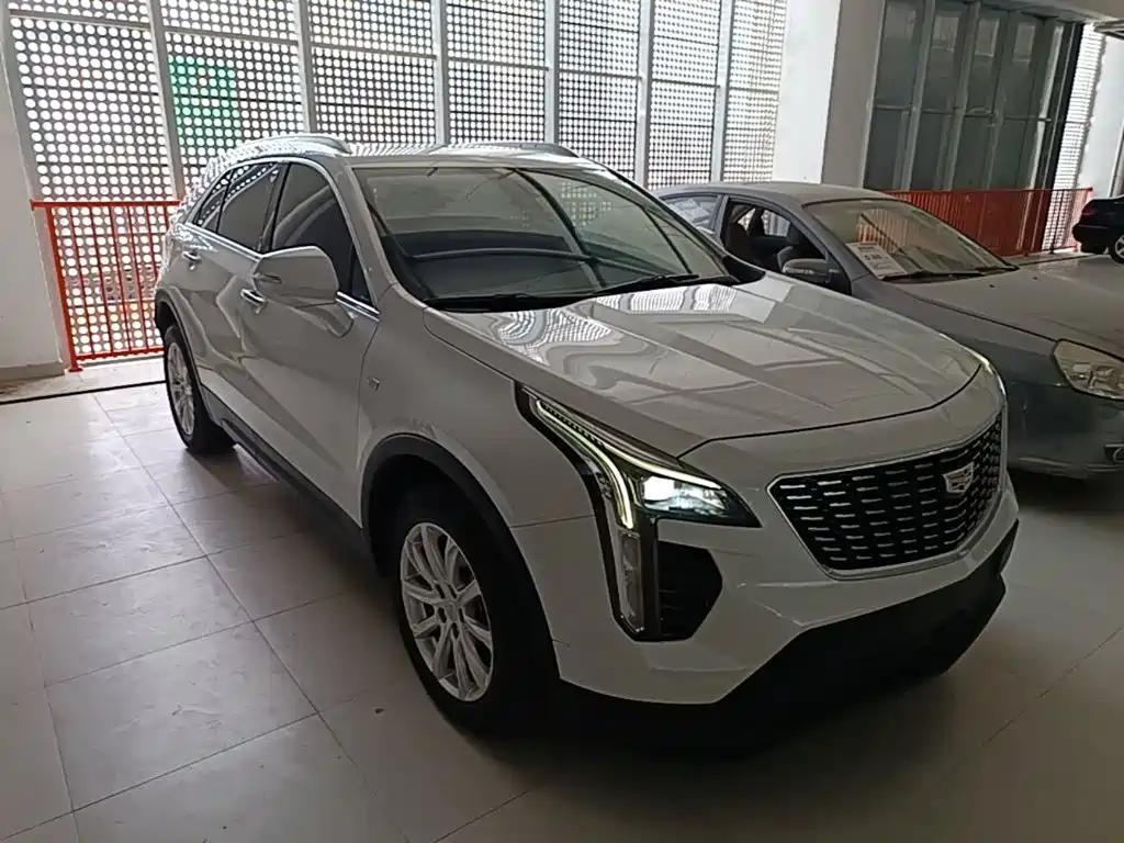 Cadillac XT4 — фото 4