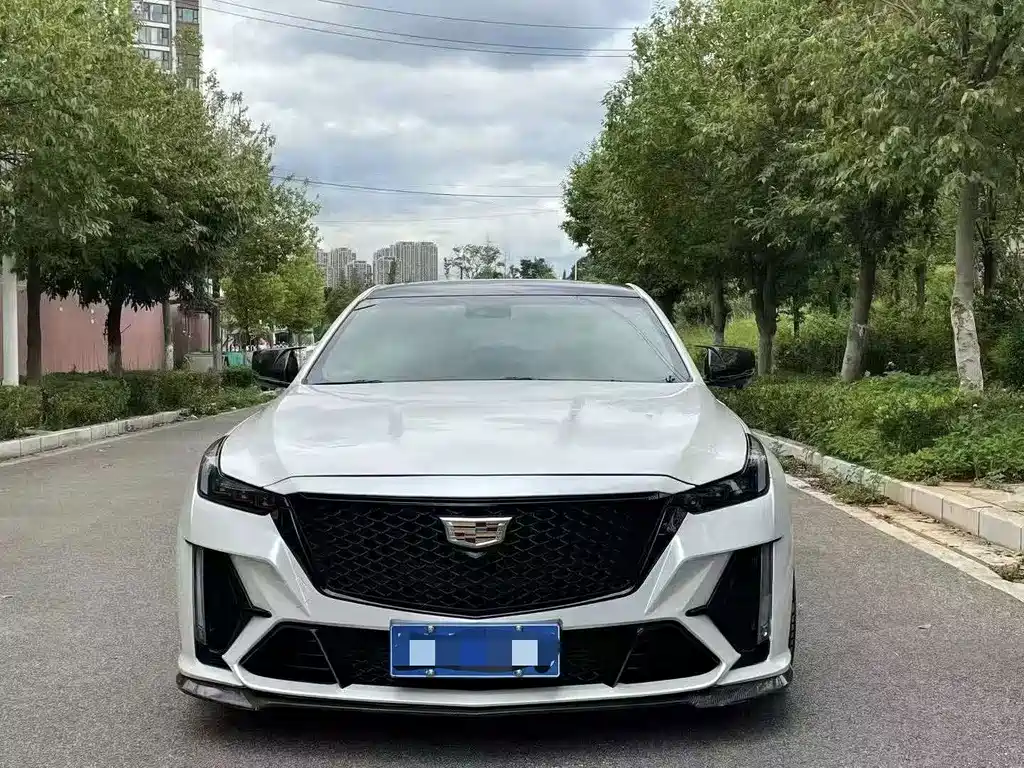 Cadillac CT5 — фото 2