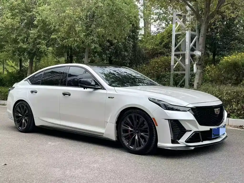 Cadillac CT5 — фото 3