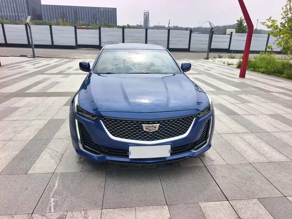 Cadillac CT5 — фото 10