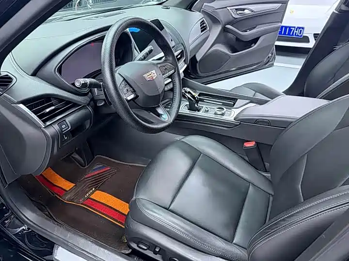 Cadillac CT5 — фото 4