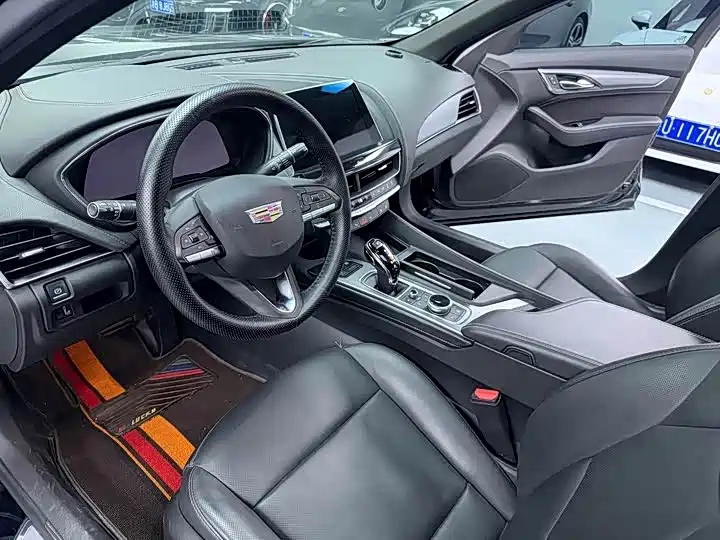 Cadillac CT5 — фото 5