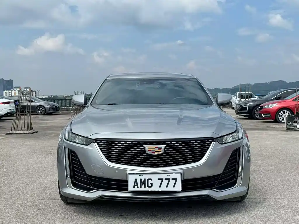 Cadillac CT5 — фото 2