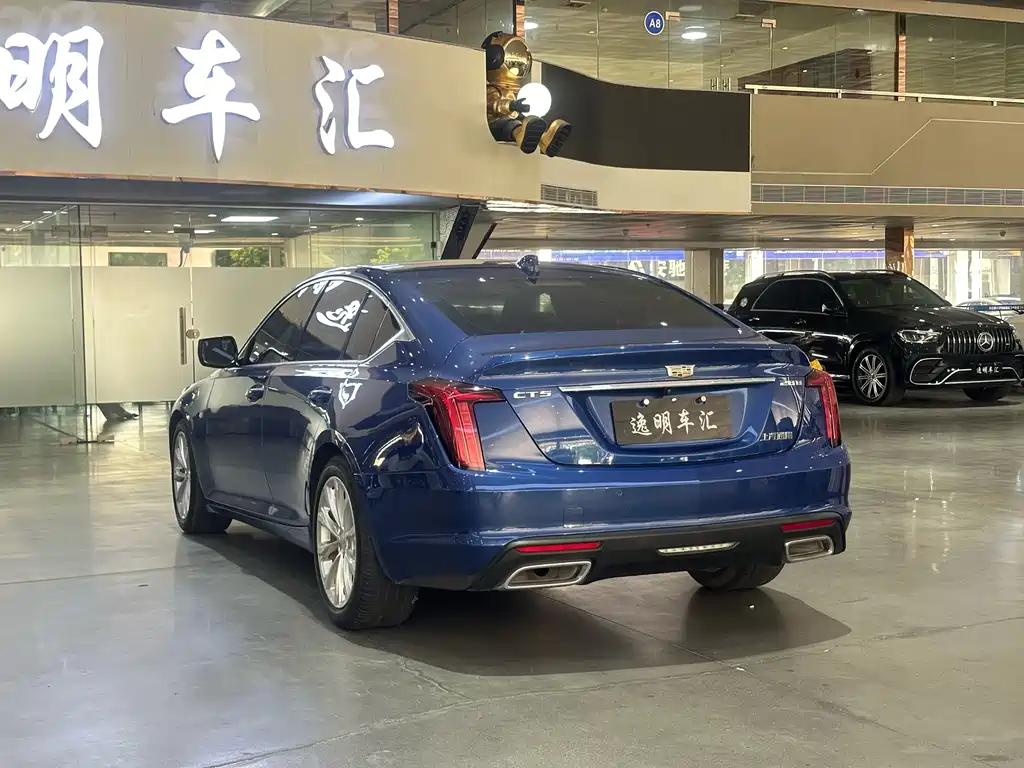 Cadillac CT5 — фото 11