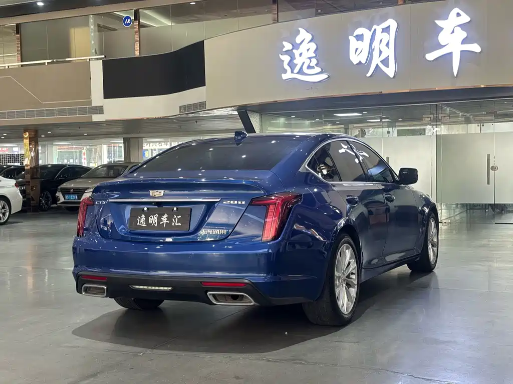 Cadillac CT5 — фото 9