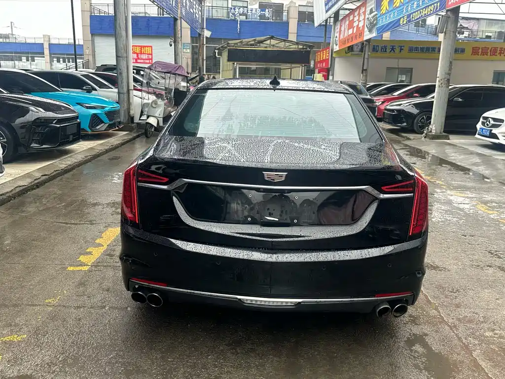 Cadillac CT6 — фото 8