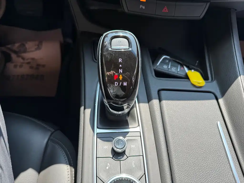 Cadillac CT5 — фото 30