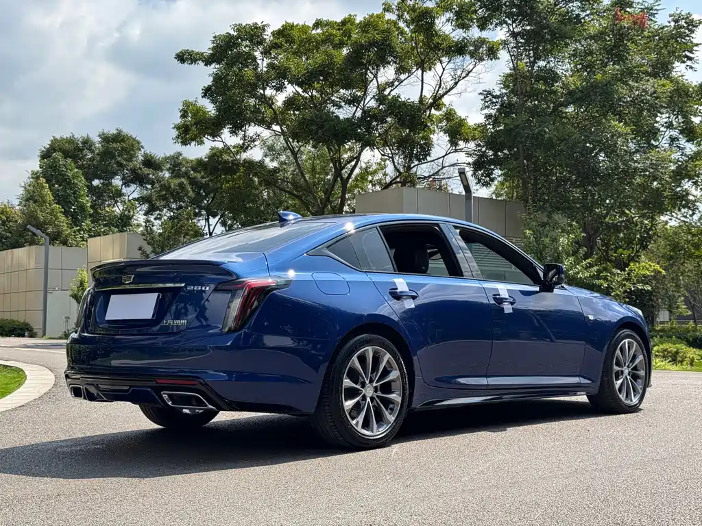Cadillac CT5 — фото 4
