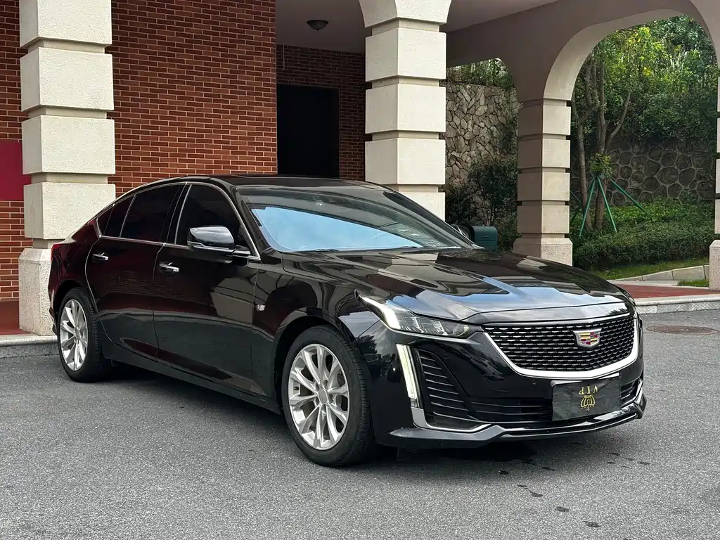 Cadillac CT5 — фото 2