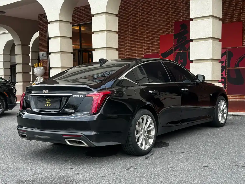 Cadillac CT5 — фото 14