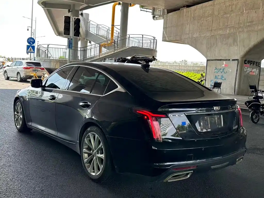 Cadillac CT5 — фото 14
