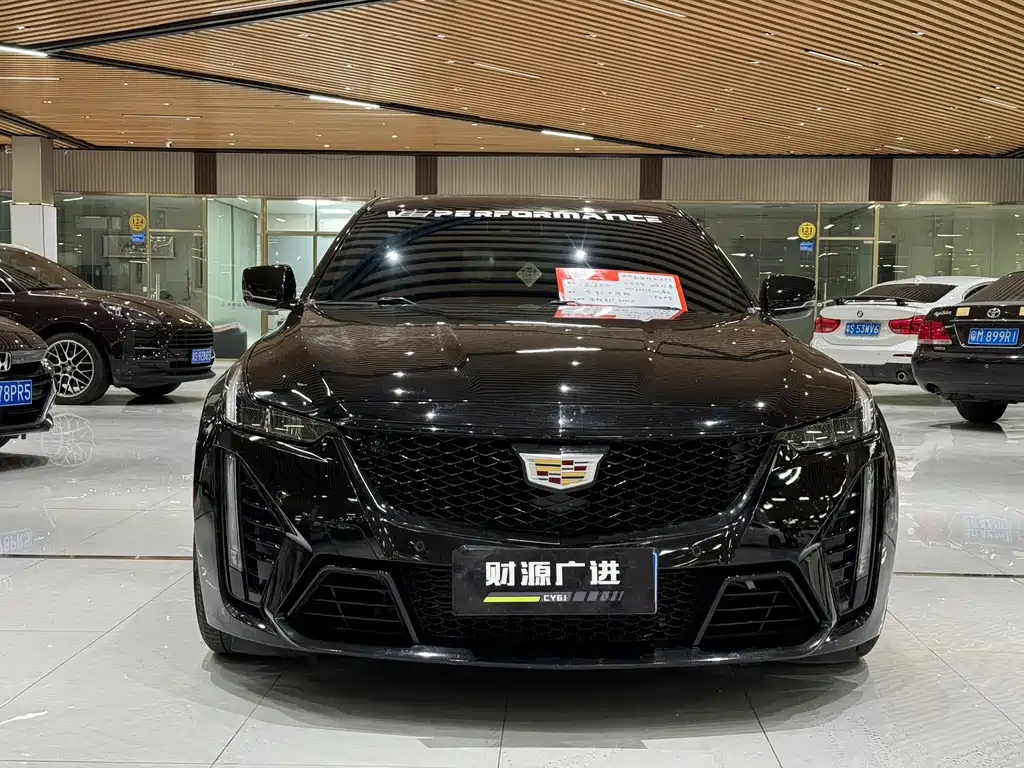Cadillac CT5 — фото 2