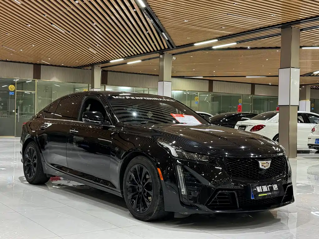 Cadillac CT5 — фото 3