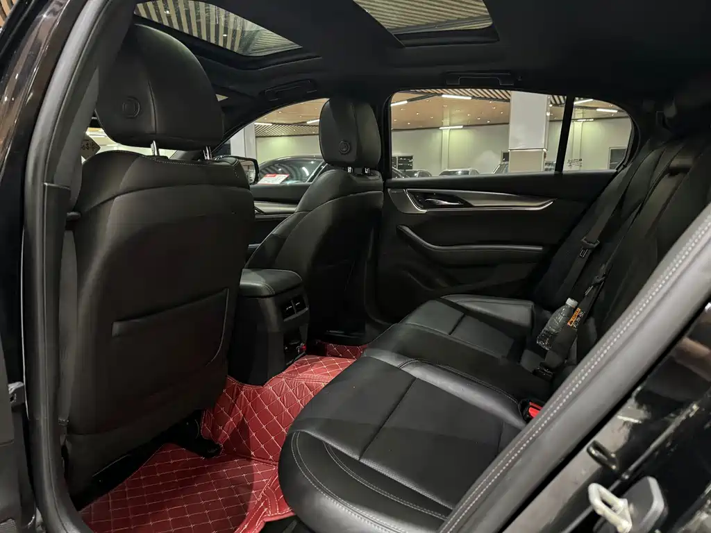 Cadillac CT5 — фото 5