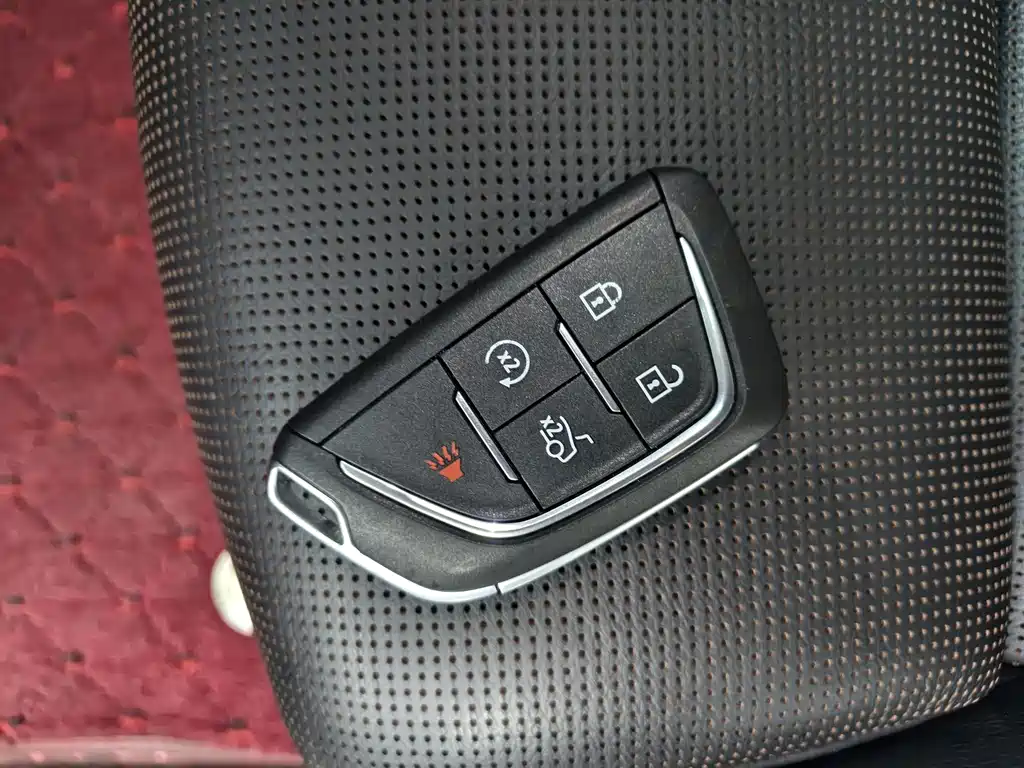 Cadillac CT5 — фото 4