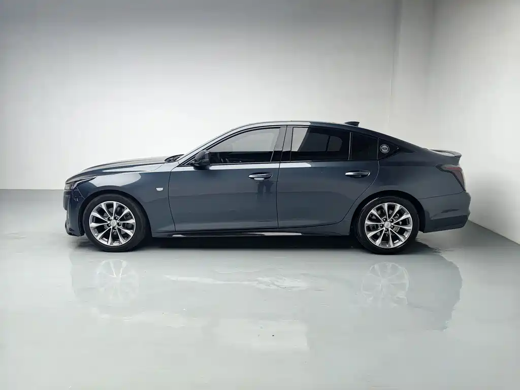 Cadillac CT5 — фото 5