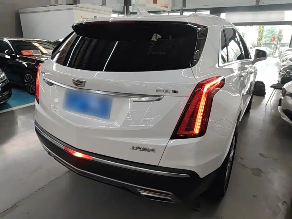 Cadillac XT5 — фото 7