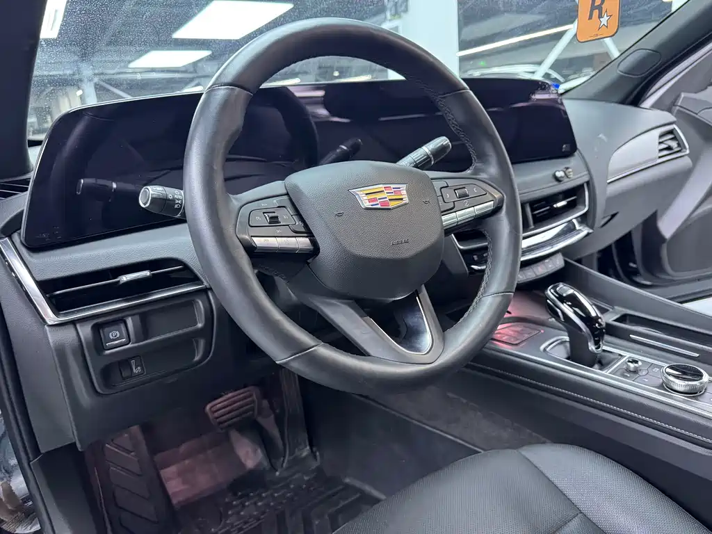 Cadillac CT5 — фото 5