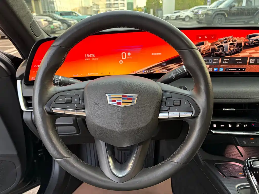 Cadillac CT5 — фото 5
