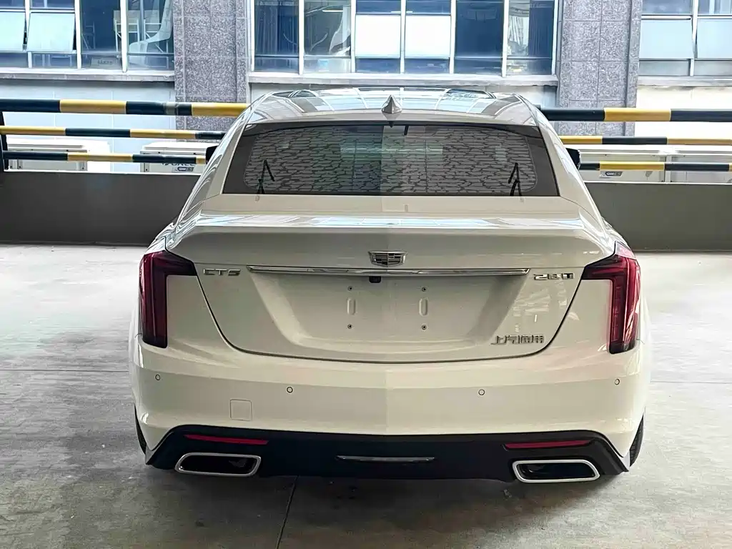 Cadillac CT5 — фото 5