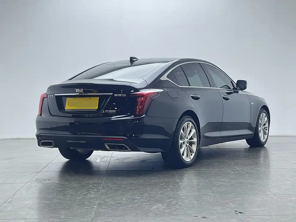 Cadillac CT5 — фото 4