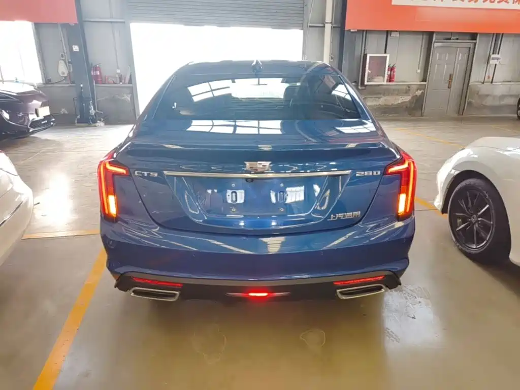 Cadillac CT5 — фото 6
