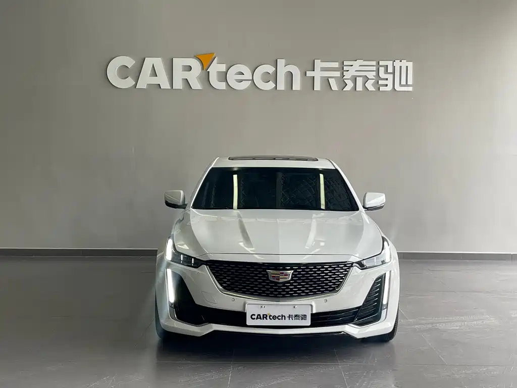 Cadillac CT5 — фото 2
