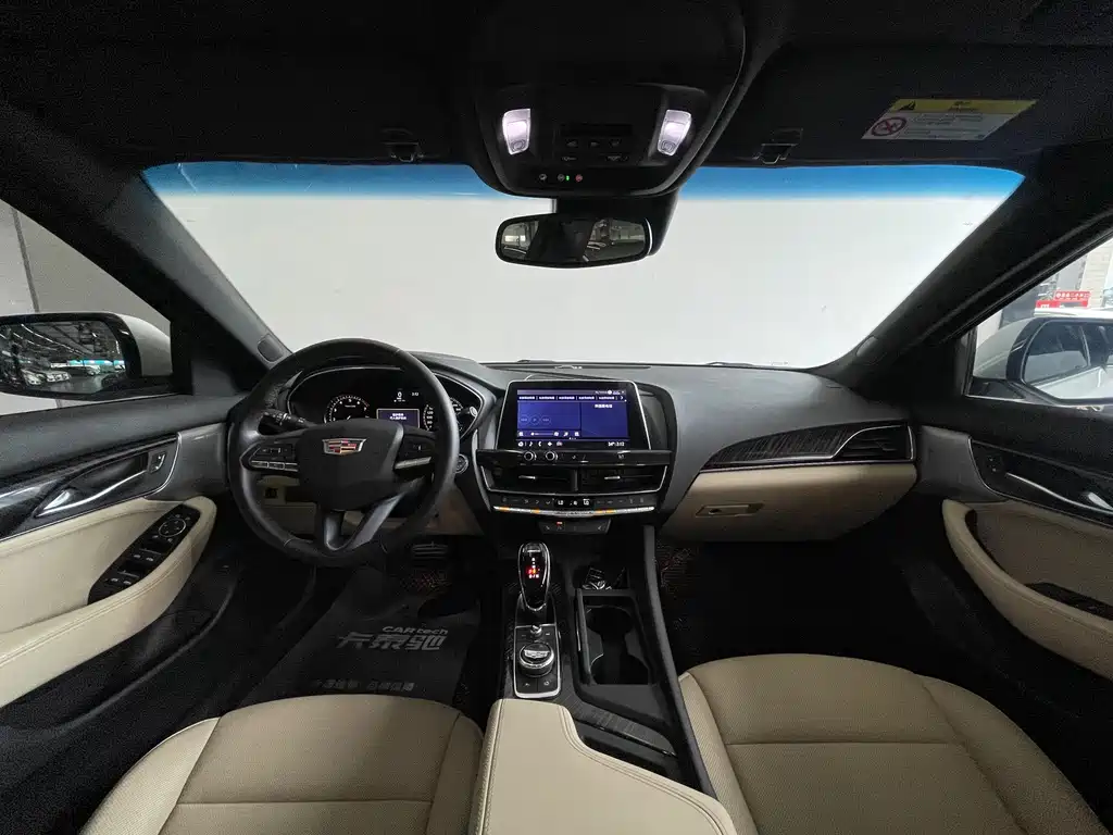 Cadillac CT5 — фото 33
