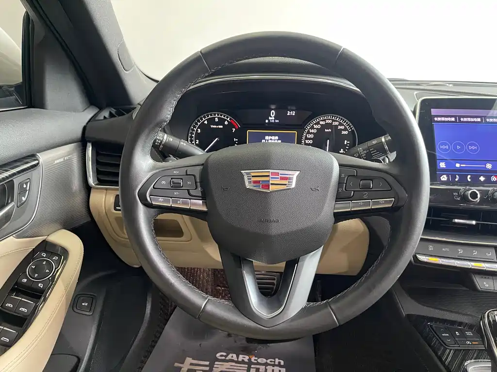 Cadillac CT5 — фото 34