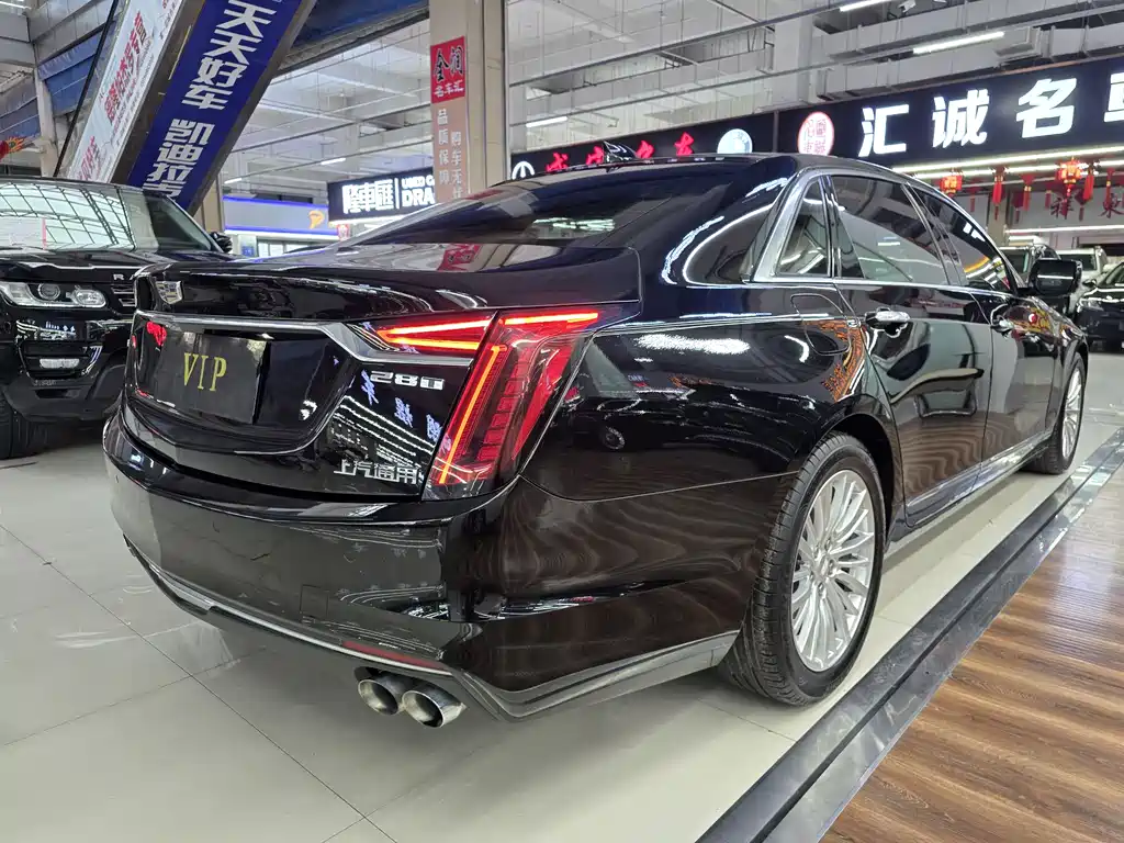 Cadillac CT6 — фото 6
