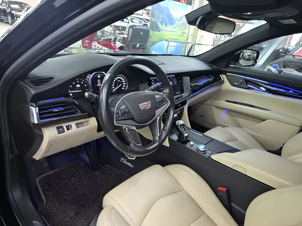 Cadillac CT6 — фото 9