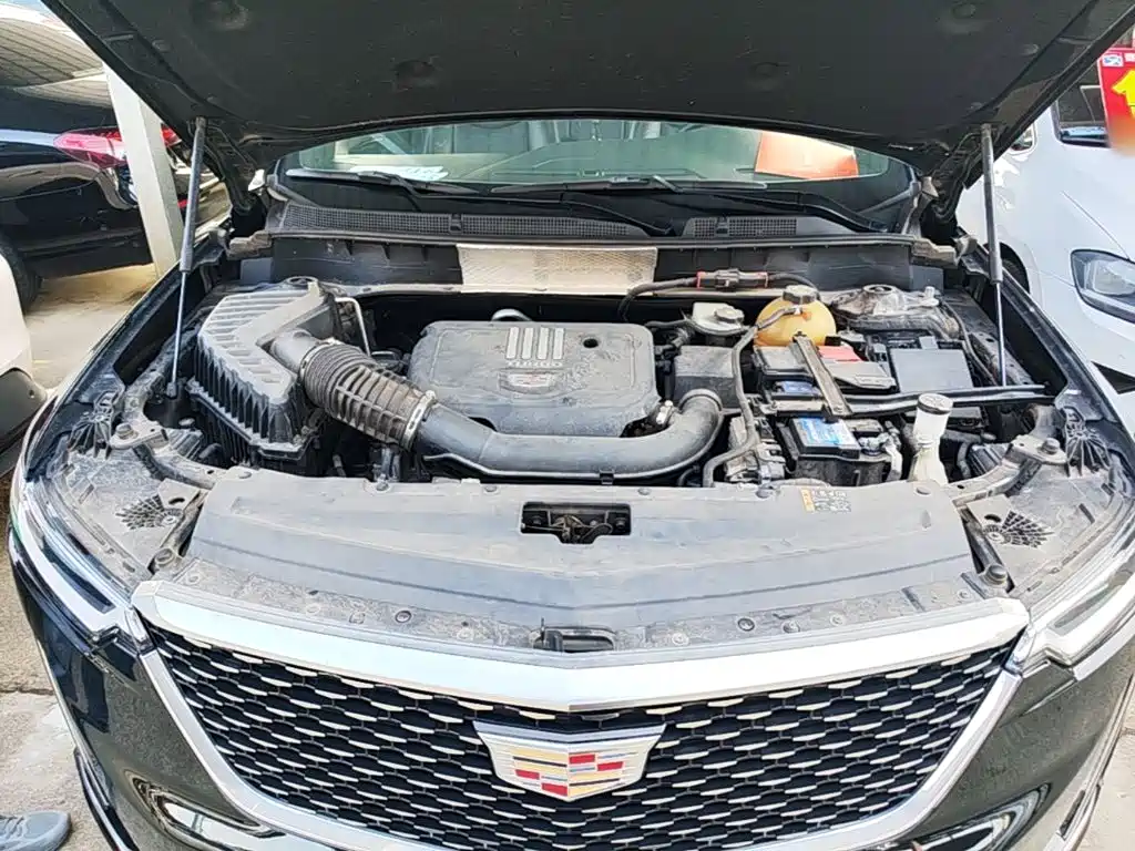 Cadillac XT6 — фото 20