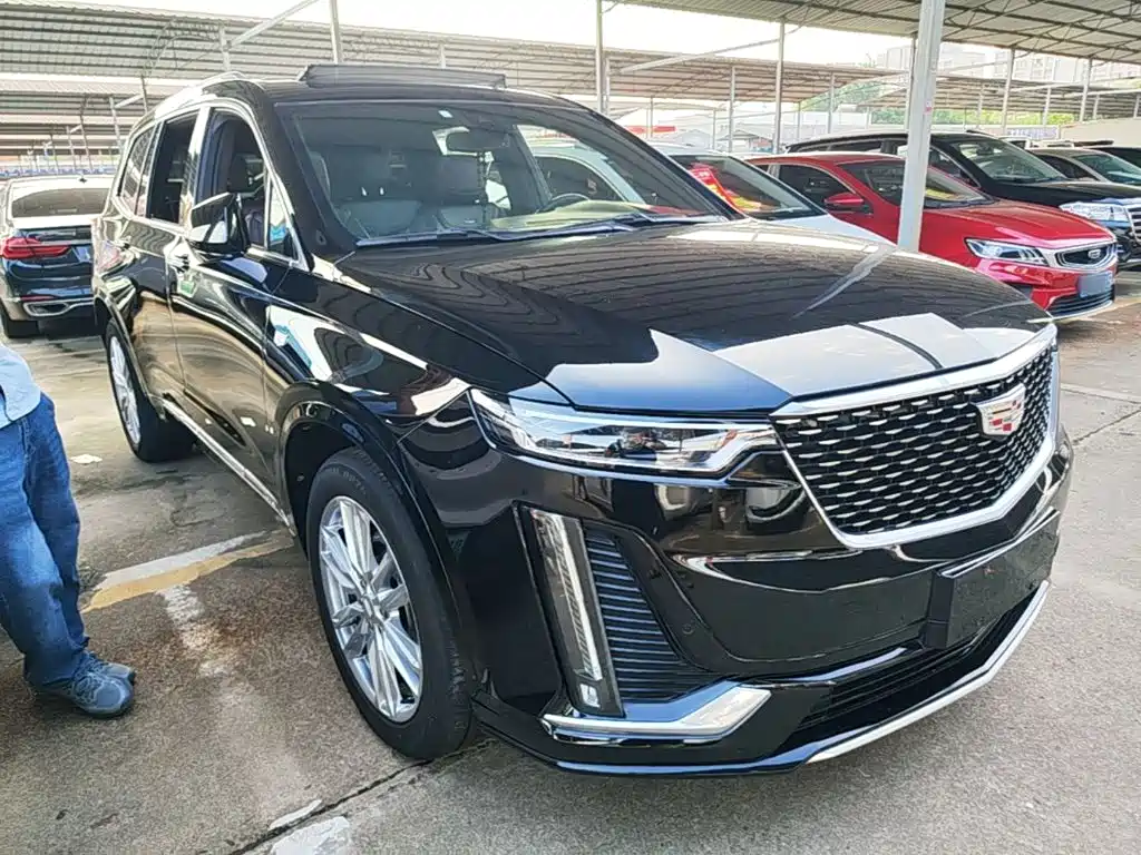 Cadillac XT6 — фото 4