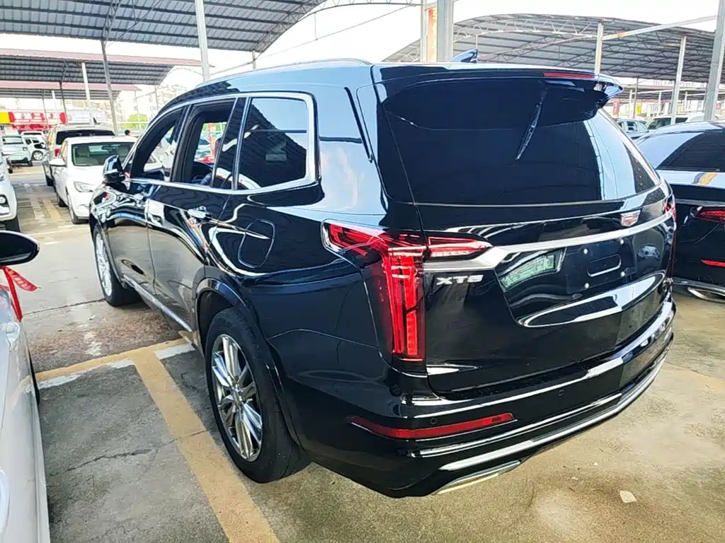 Cadillac XT6 — фото 5