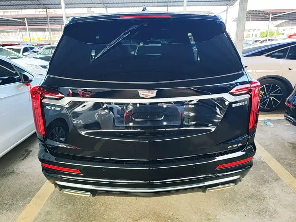 Cadillac XT6 — фото 6
